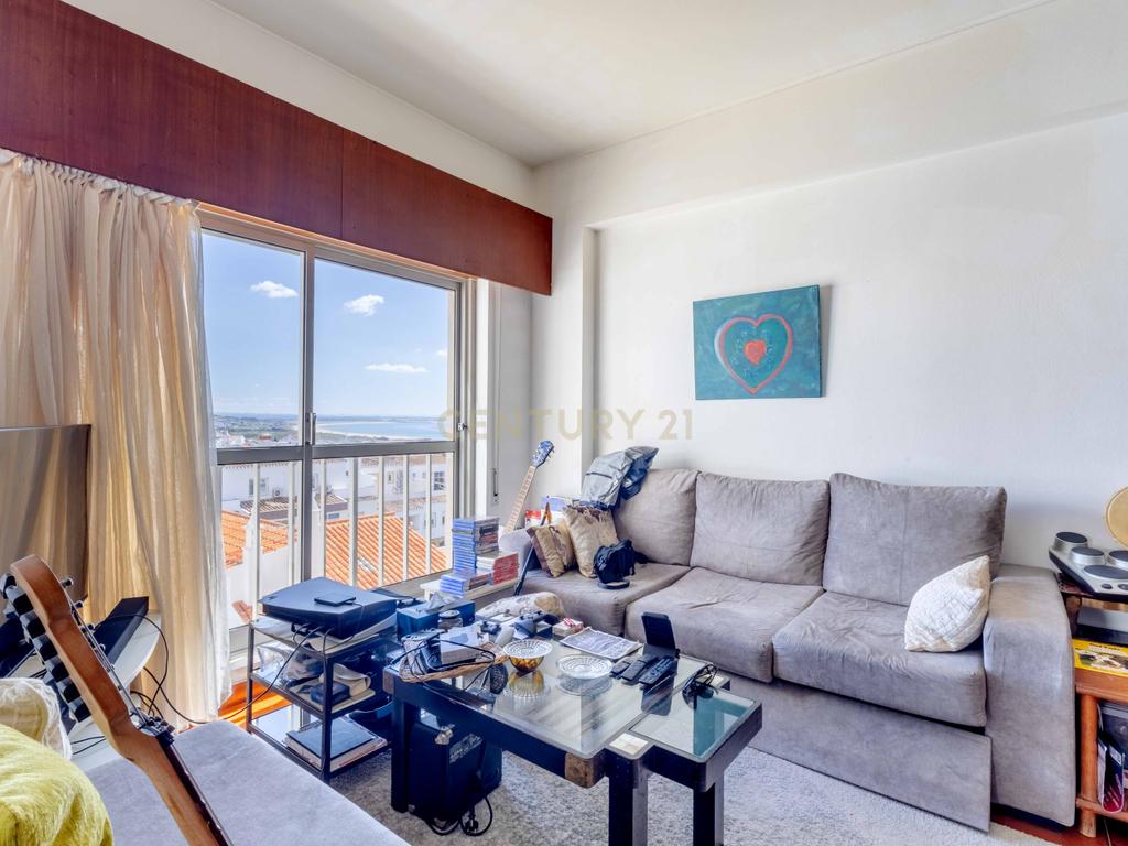 Apartamento T1, Vista Mar, Lagos - Image 2