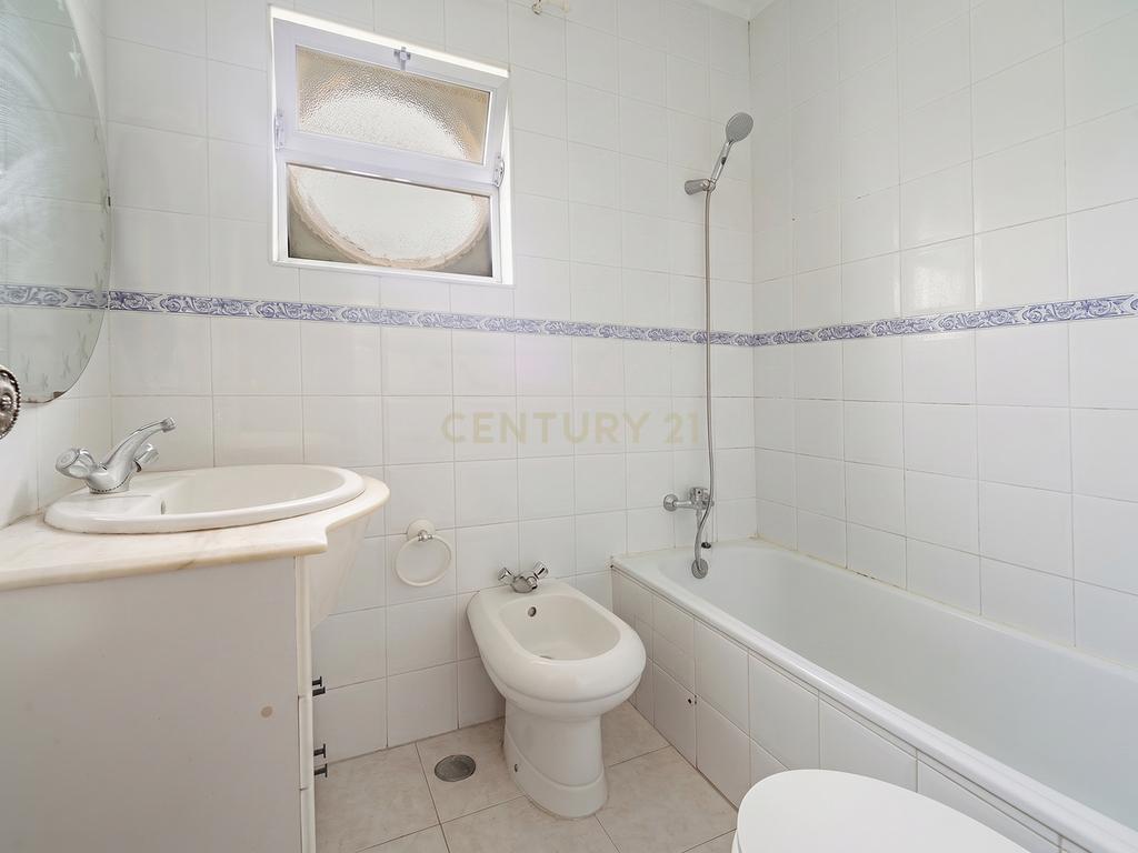 Apartamento T2 em Santarém - Oportunidade Única! - Image 19