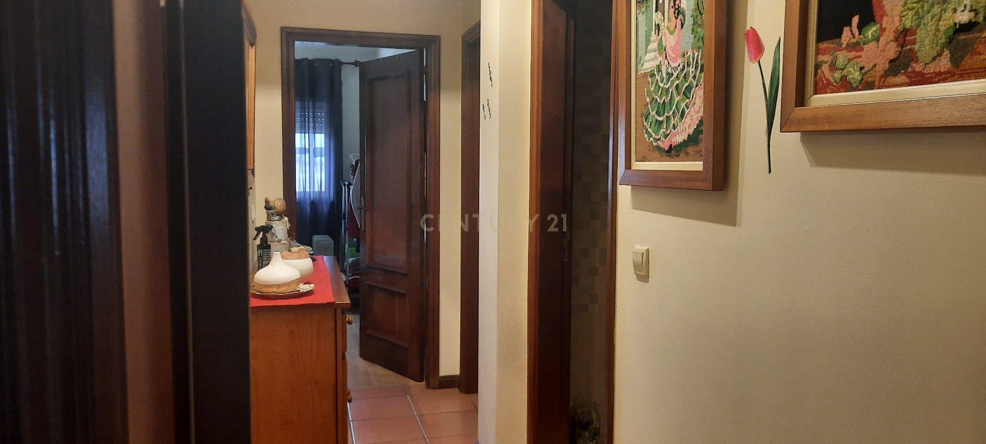 Apartamento T2 Duplex em Oiã- Oliveira do Bairro - Image 30