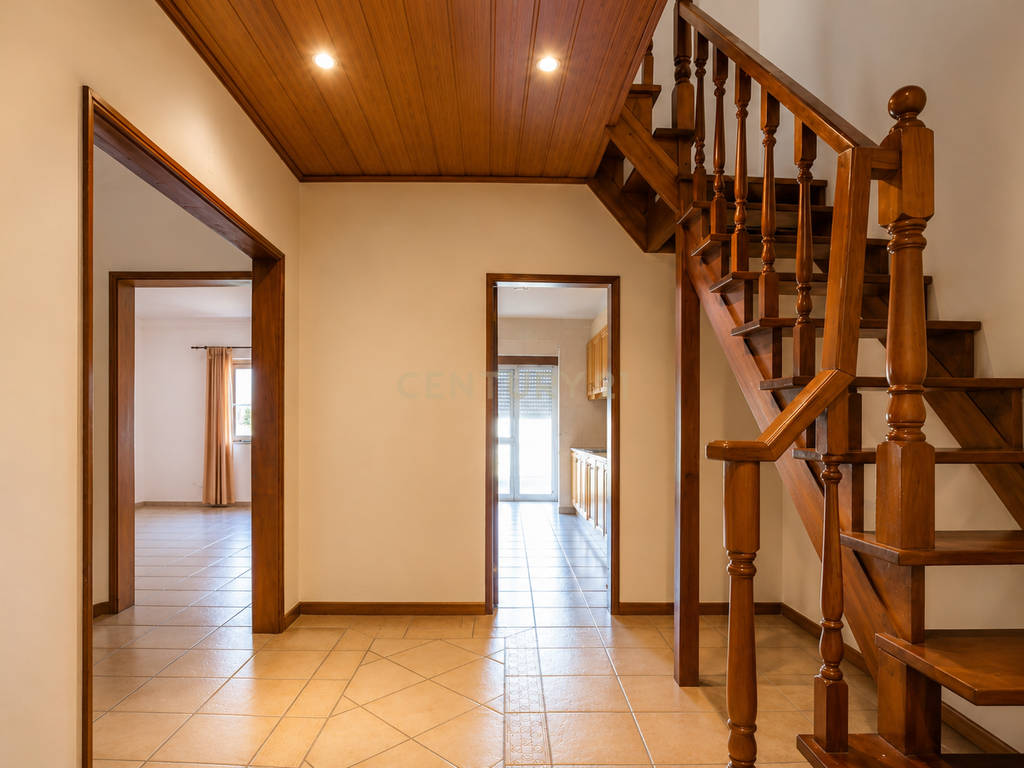 T5 ou T2+3 Duplex: Habitação Própria ou Investimento - Image 6