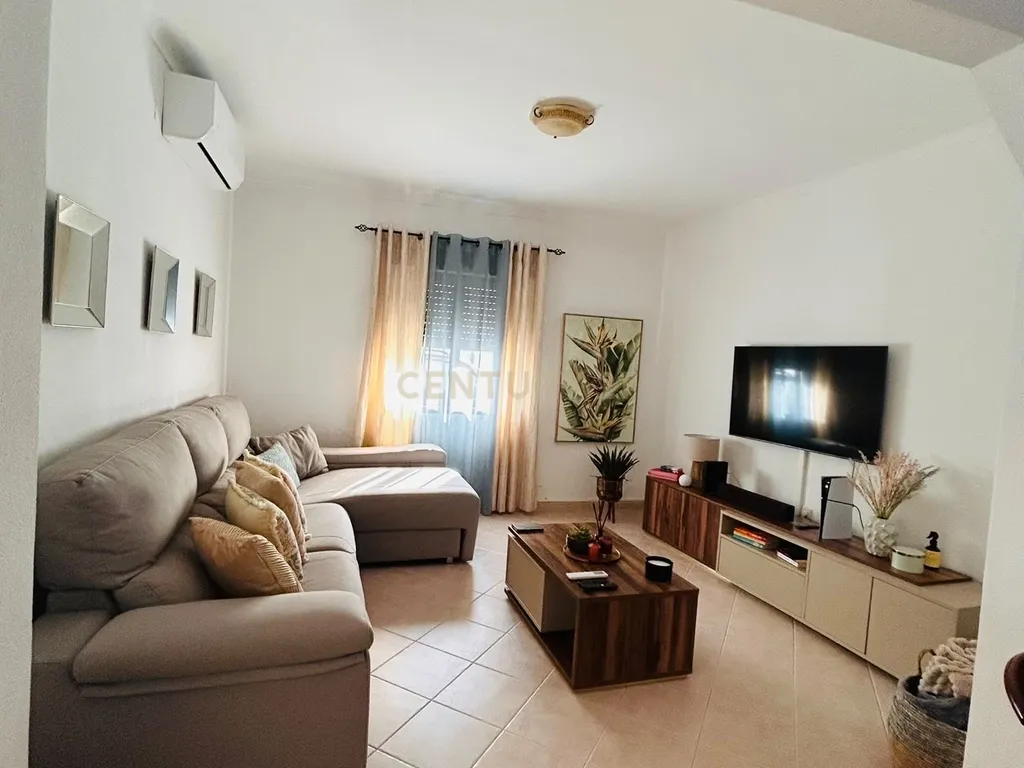 Moradia T2 Cuba - Image 2