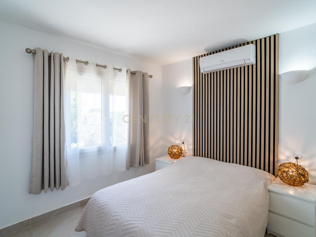 Moradia renovada com vista para o mar e perto da praia – Torreblanca, Fuengirola - Image 20