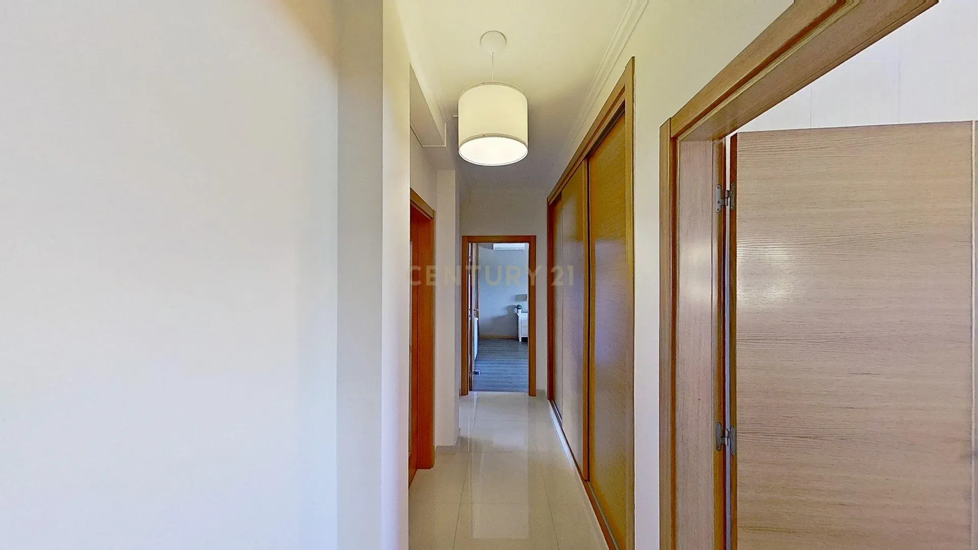 Moradia T3+1 em Alenquer com Vista Panorâmica e Piscina - Image 19