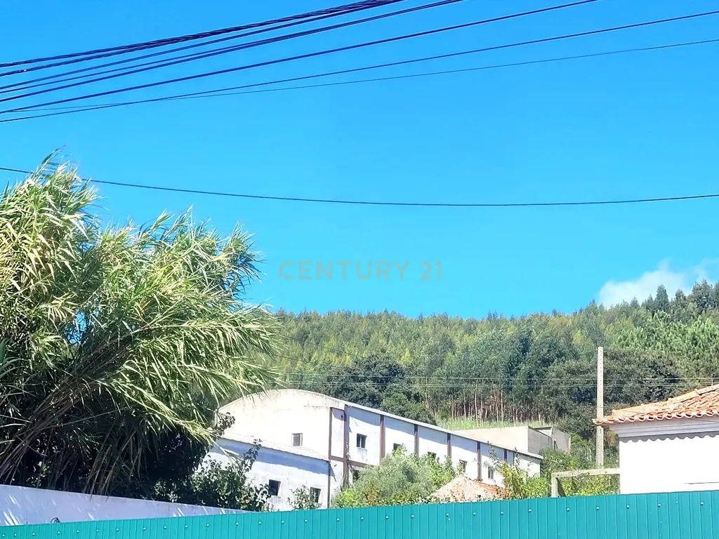 Armazém Industrial para Venda em Coz, Alcobaça com 2.300m² - Image 3