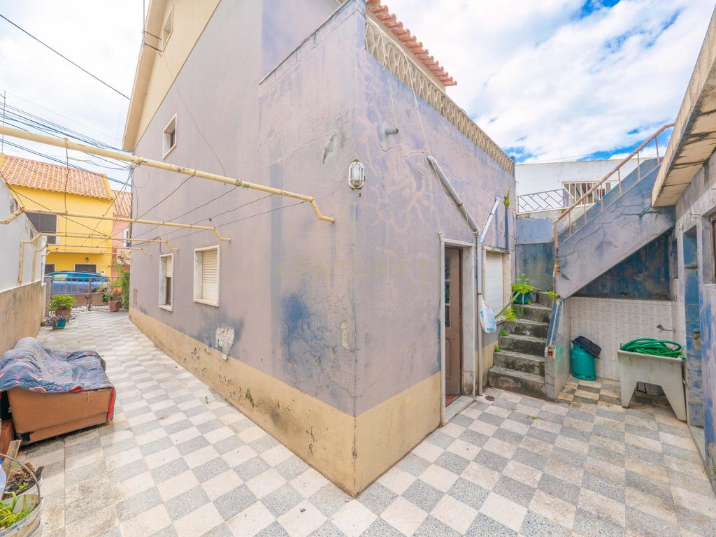 Moradia T3, com Varanda e Espaço Exterior, no Peixe Frito, em Setúbal - Image 7