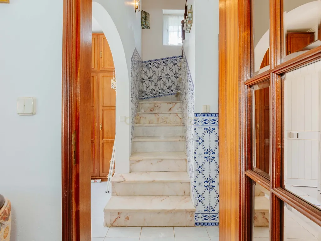 Arrendamento de Quarto para Estudante em Moradia em Lisboa - Image 7