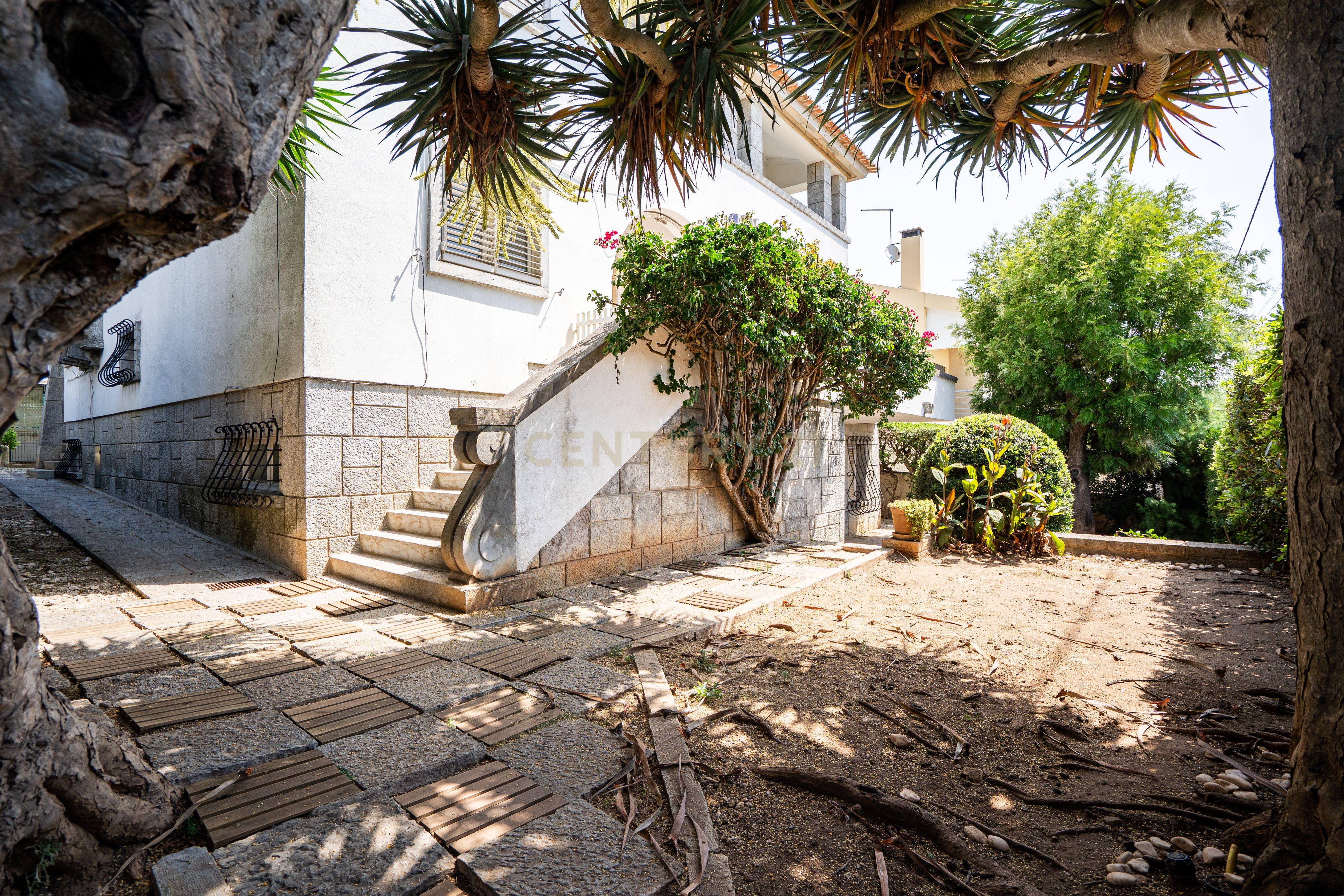 Fotografia 5 de Praia da Poça Villa | Estoril, Portugal
