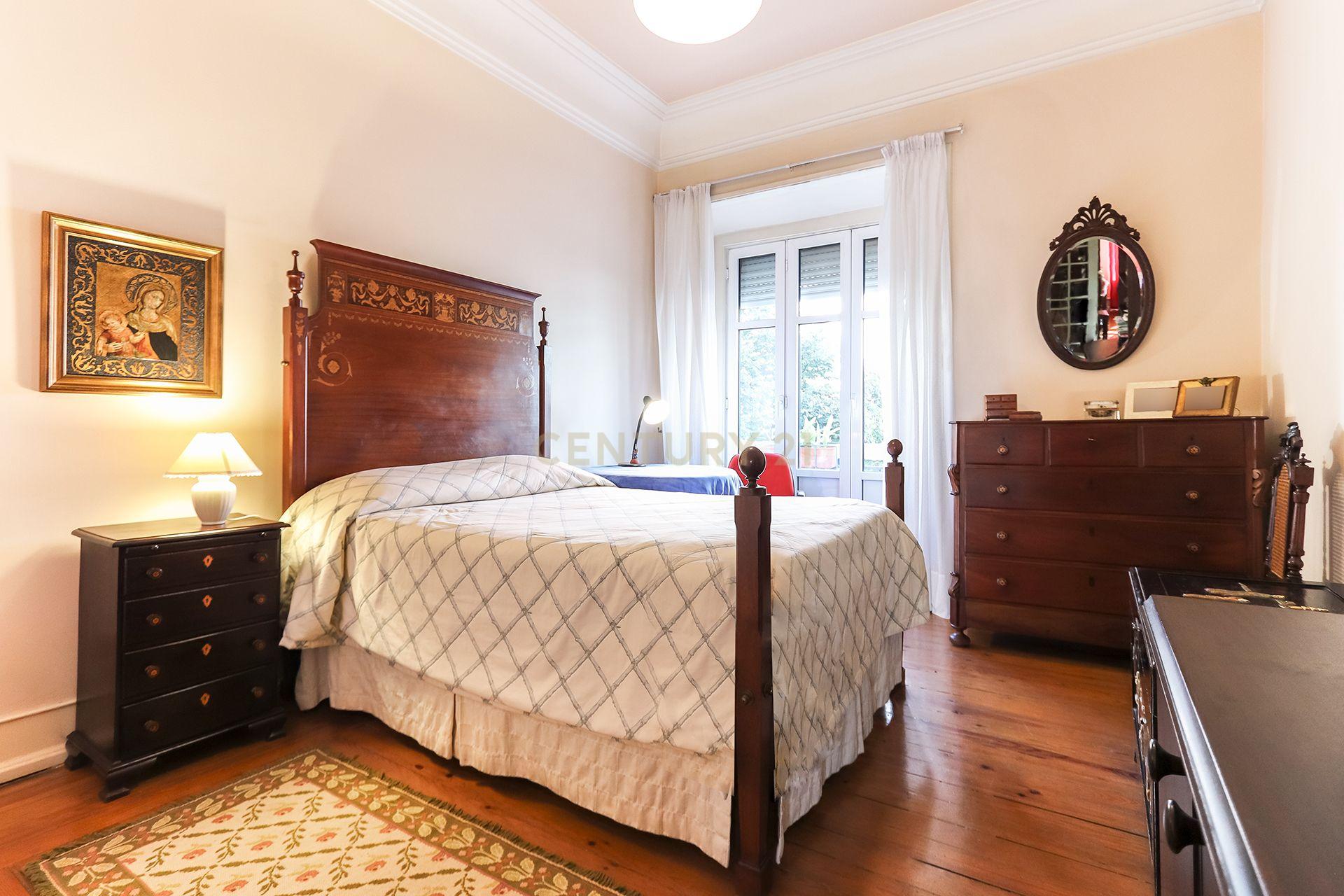 Apartamento T6 de charme no Areeiro - Image 23
