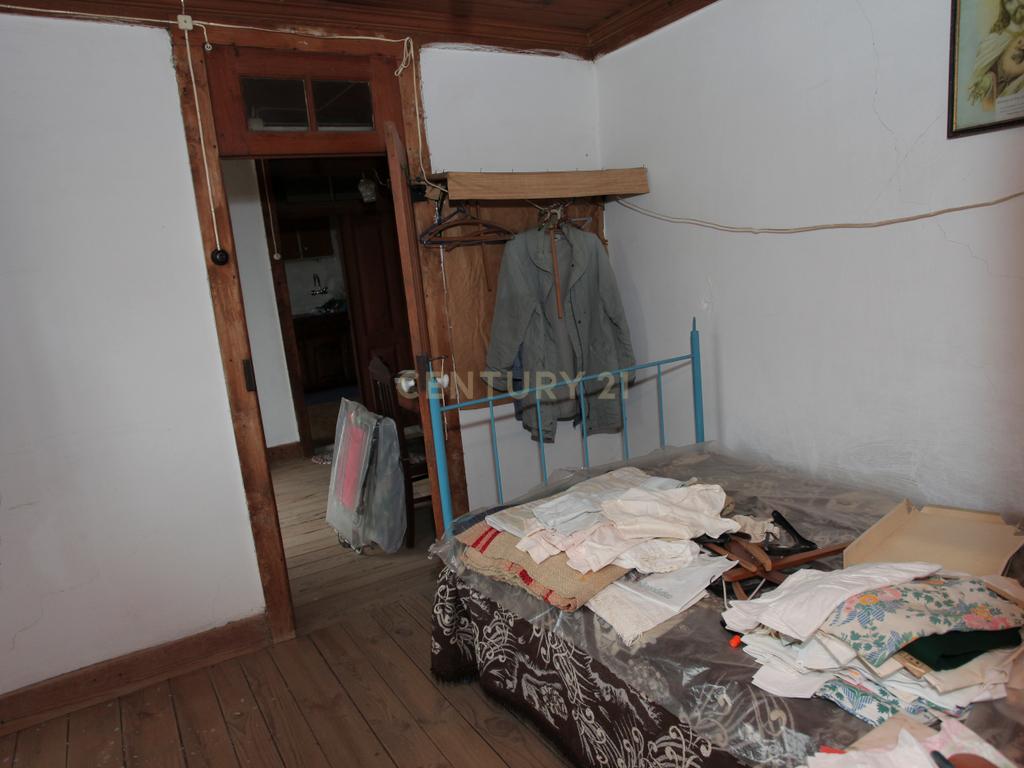 Moradia, Celeiro e Adega em Vilarelhos - Alfândega da Fé - Image 22