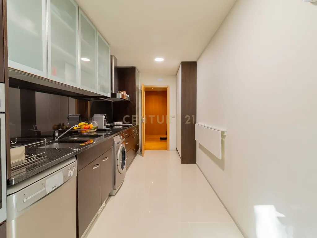 Apartamento T2 moderno em Braga - Image 19