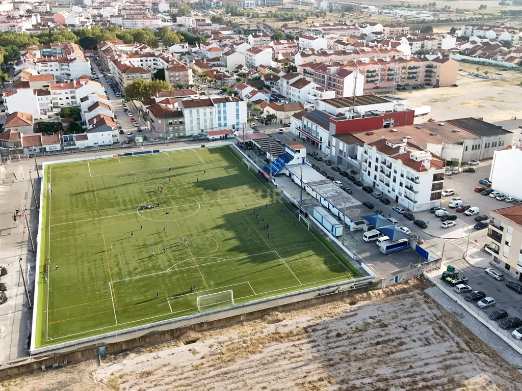 Apartamento T2 com Duas Varandas, no Centro do Pinhal Novo - Image 27