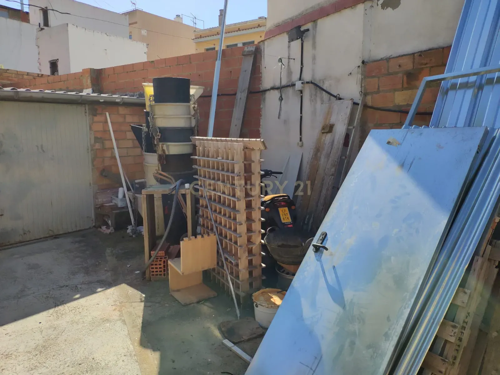 undefined - Image 1