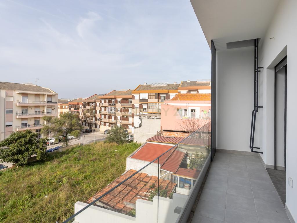 Moradia T4 | Amora - Image 5