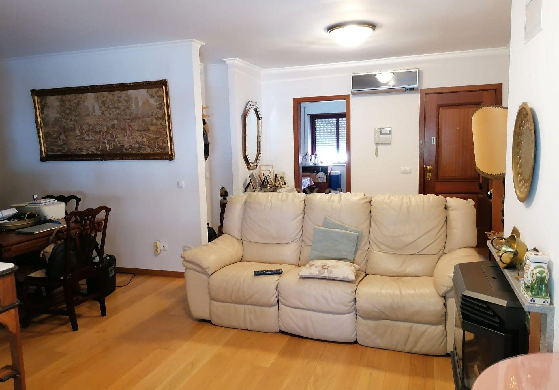 Fotografia 5 de Apartamento T4 Duplex com varandas e Terraço - Lugar de Garagem na cave em Condomínio Privado – Évora