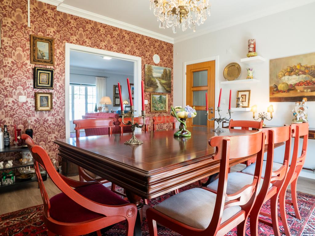 🏡 Moradia T5 como nova na Encarnação – Tranquilidade e vista desafogada! - Image 13