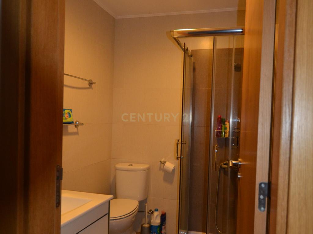 Apartamento T3 com Terraço/Pátio - Amadora  - Image 13