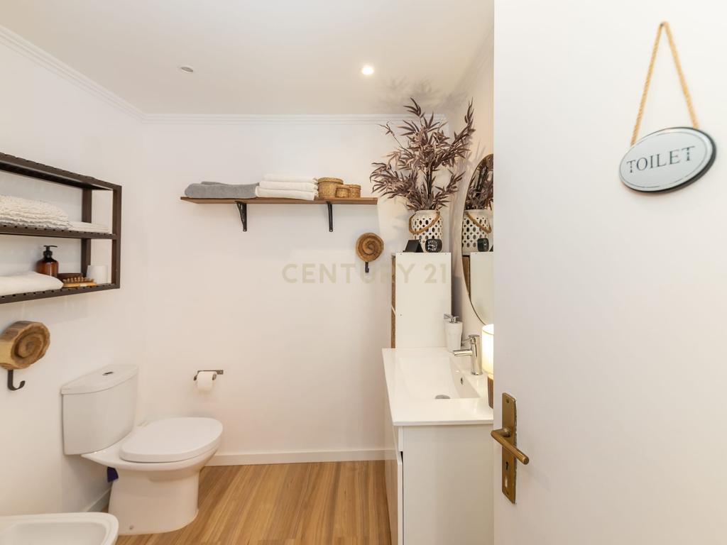 Moradia T2, com anexo (T1), na Costa da Caparica, totalmente remodelada! - Image 20