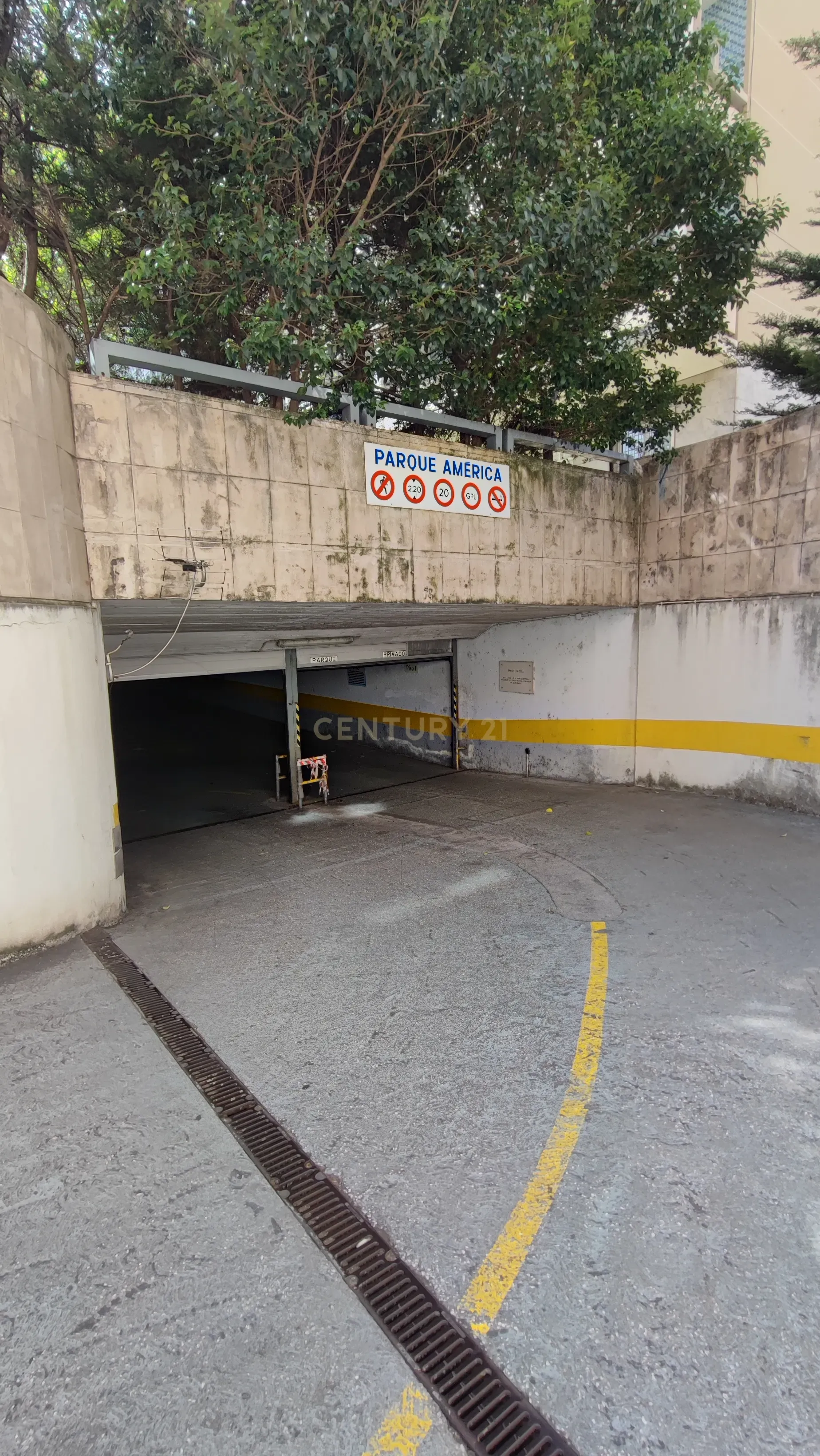 Fotografia 4 de Espaço de Estacionamento em Alvalade, Lisboa