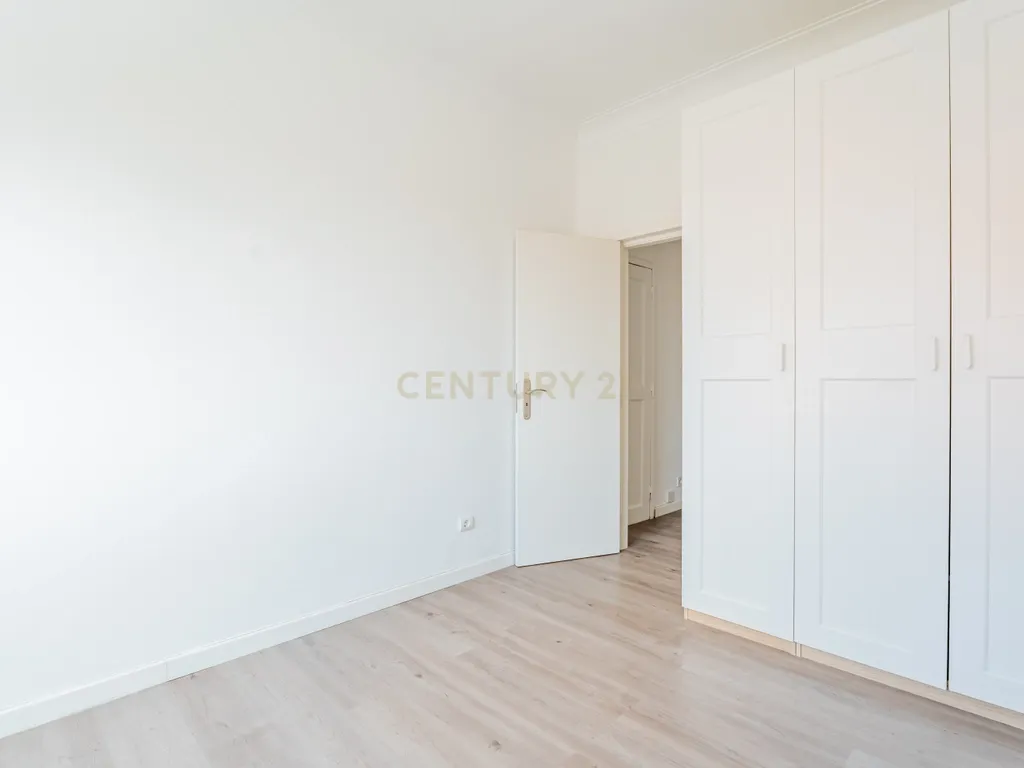 Apartamento T1 Remodelado na Penha de França – Lisboa - Image 8