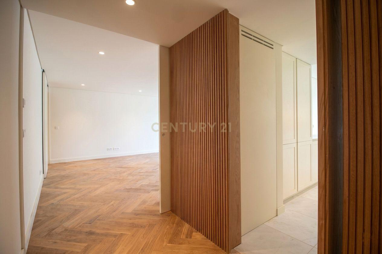 Fotografia 4 de Luxuoso apartamento T3 em Alcântara, Lisboa