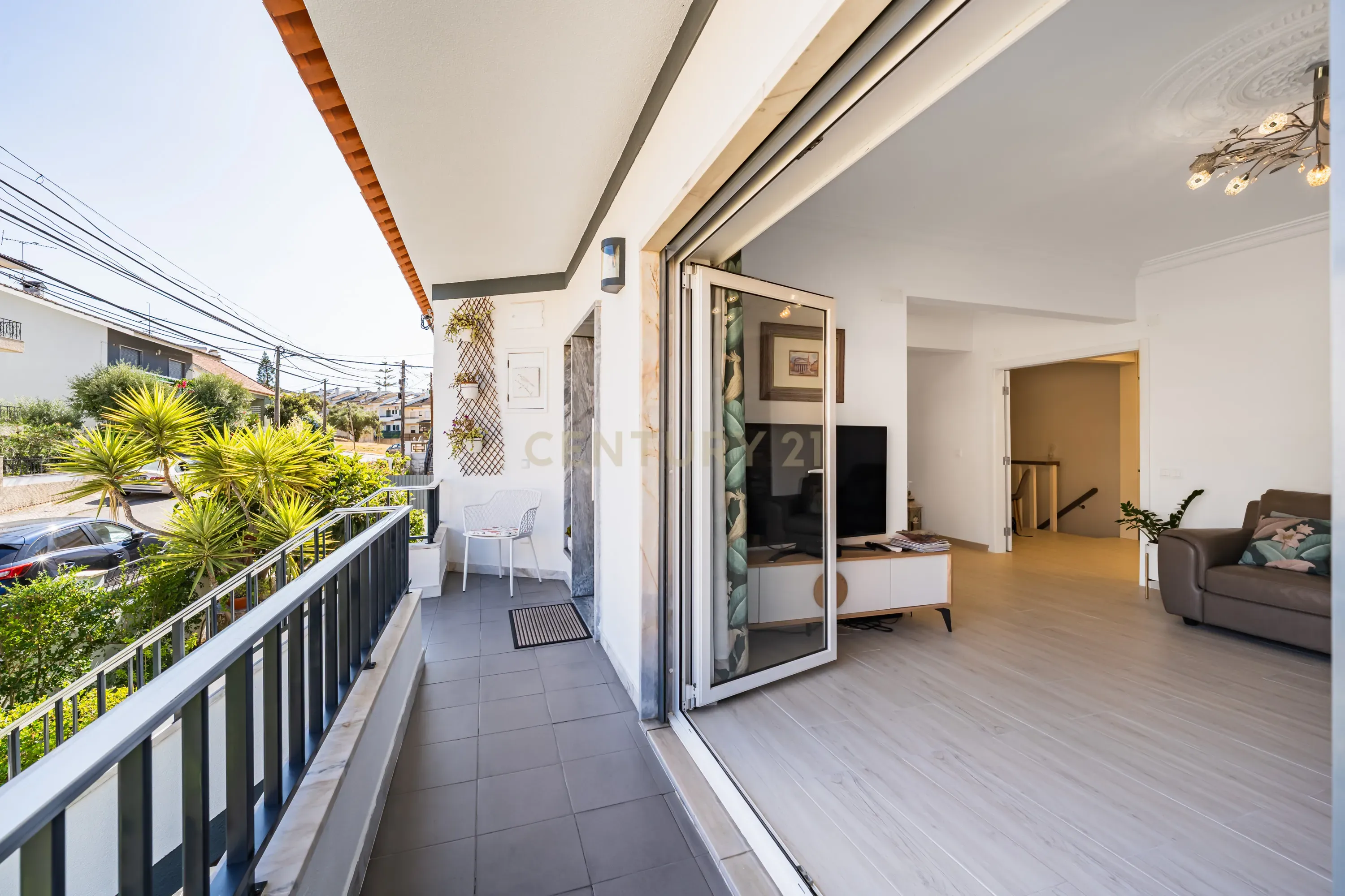 Fotografia 10 de MORADIA T3 TOTALMENTE REMODELADA | VALE DE MILHAÇOS