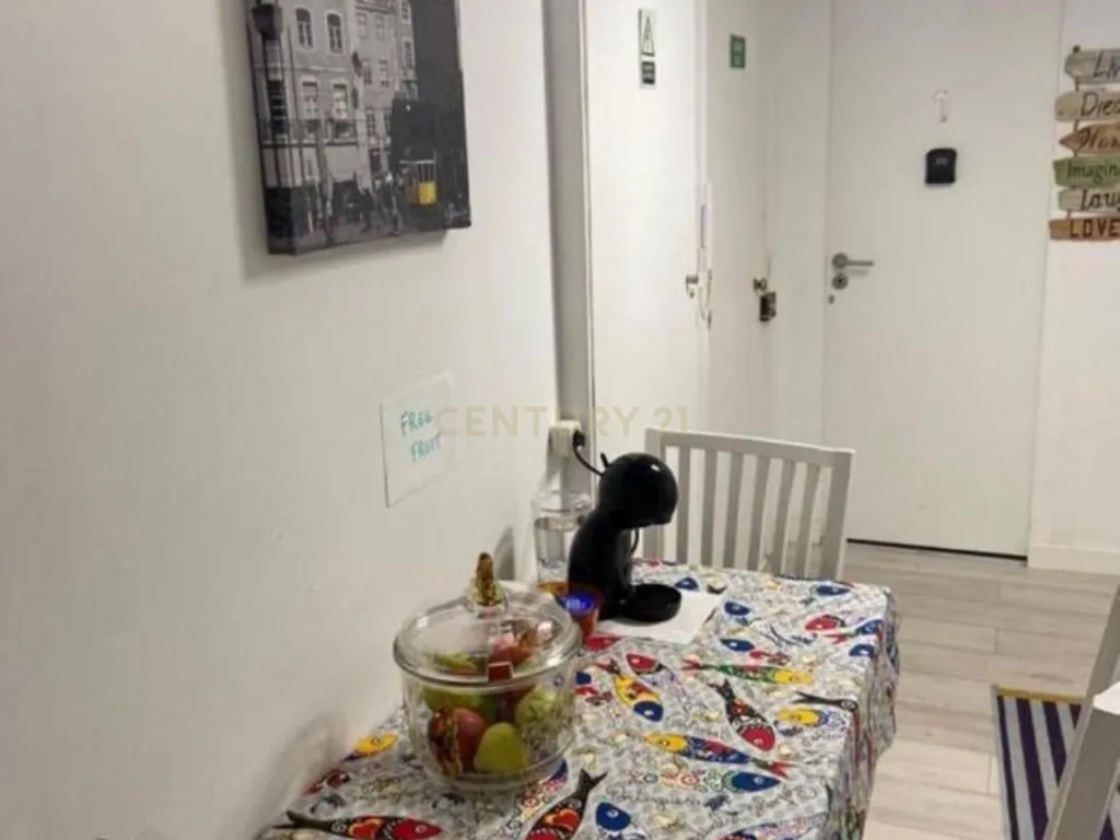Apartamento T3 + 1 com Licença de Alojamento Local – Estrela / Campo de Ourique, Lisboa - Image 31