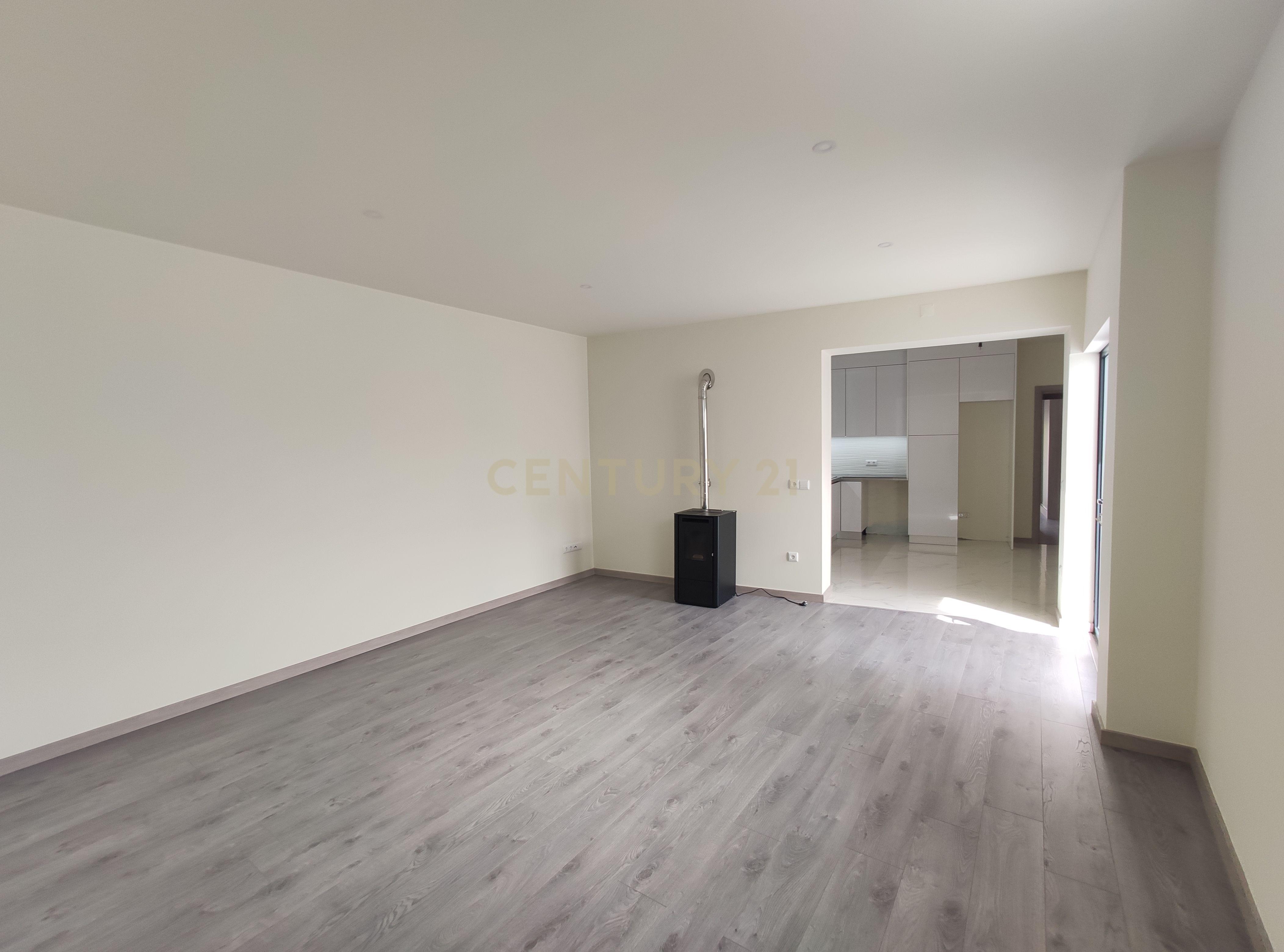 Fotografia 8 de T2 com Suite | 90 m² | Cozinha Equipada | Barosa – Leiria