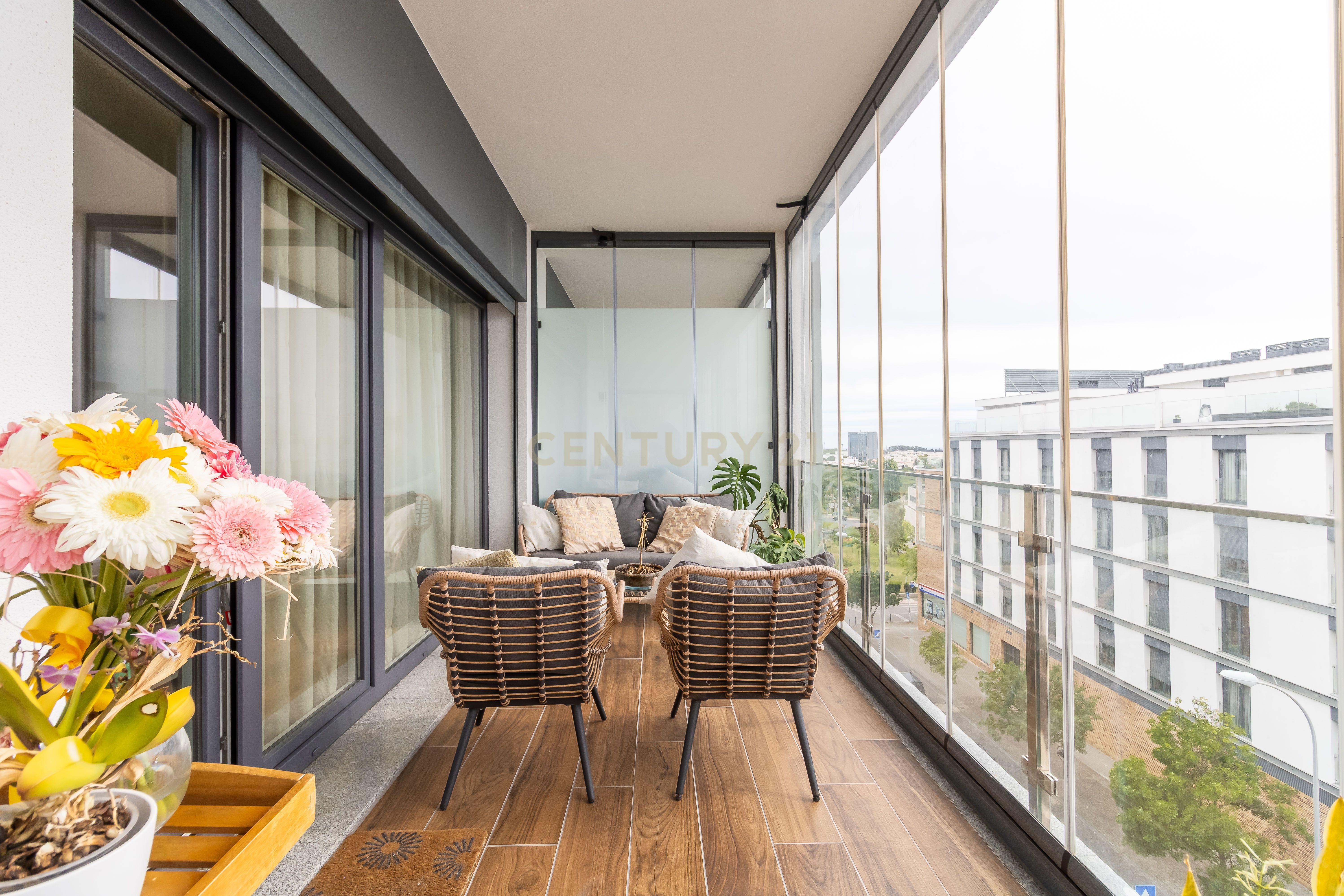 Fotografia 5 de Duplex T4 em Oeiras com terraço e box (3 vagas)