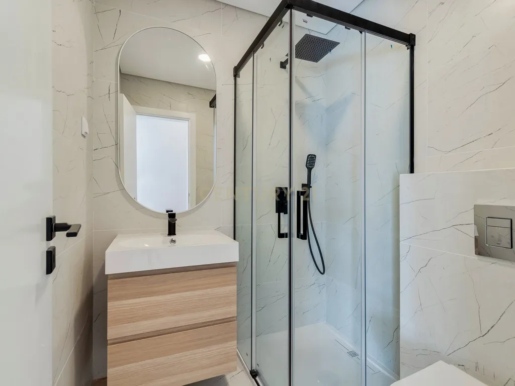 Apartamento T3 Renovado com Vista Panorâmica – Investimento com Rendimento Imediato - Image 21