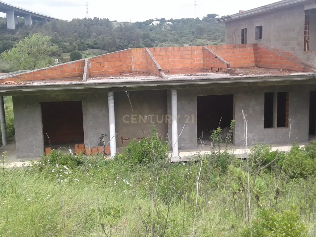 TERRENO RÚSTICO COM 1,464 HECTARES EM ALHANDRA - Image 8