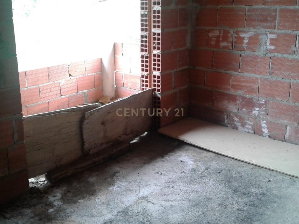 TERRENO RÚSTICO COM 1,464 HECTARES EM ALHANDRA - Image 18