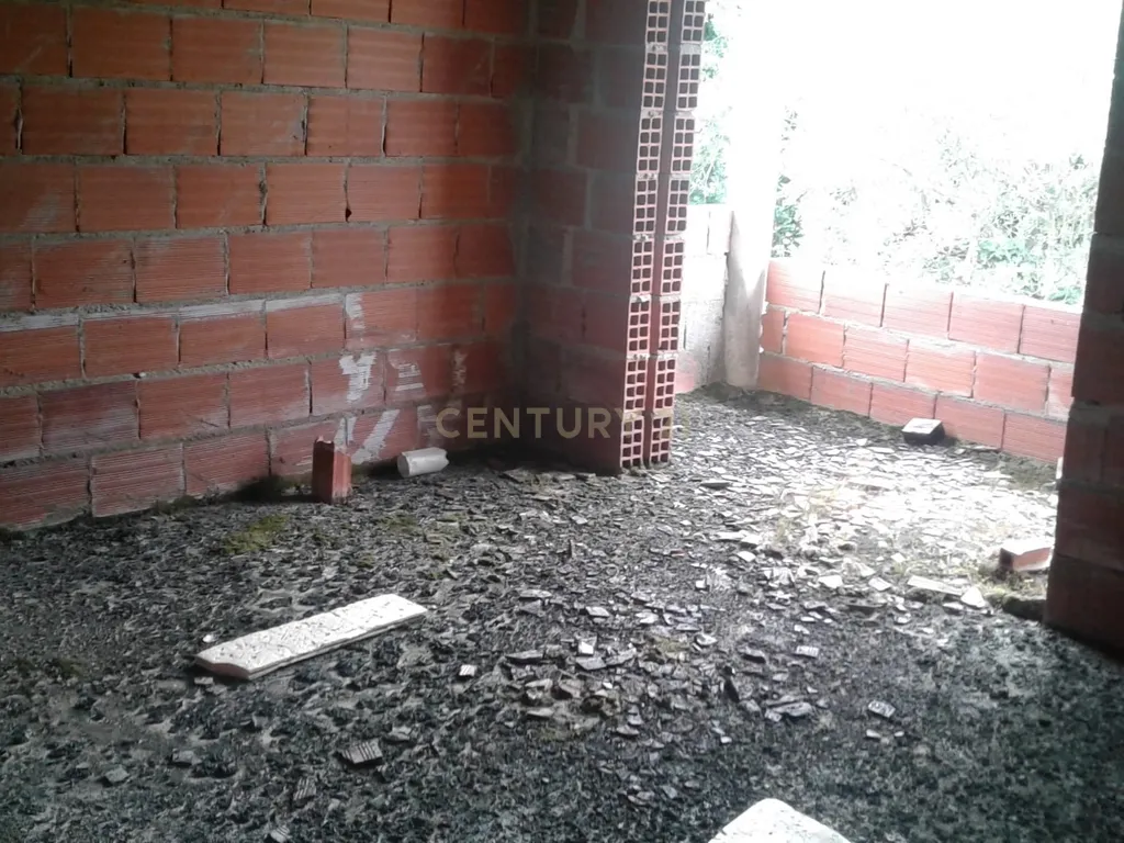 TERRENO RÚSTICO COM 1,464 HECTARES EM ALHANDRA - Image 21