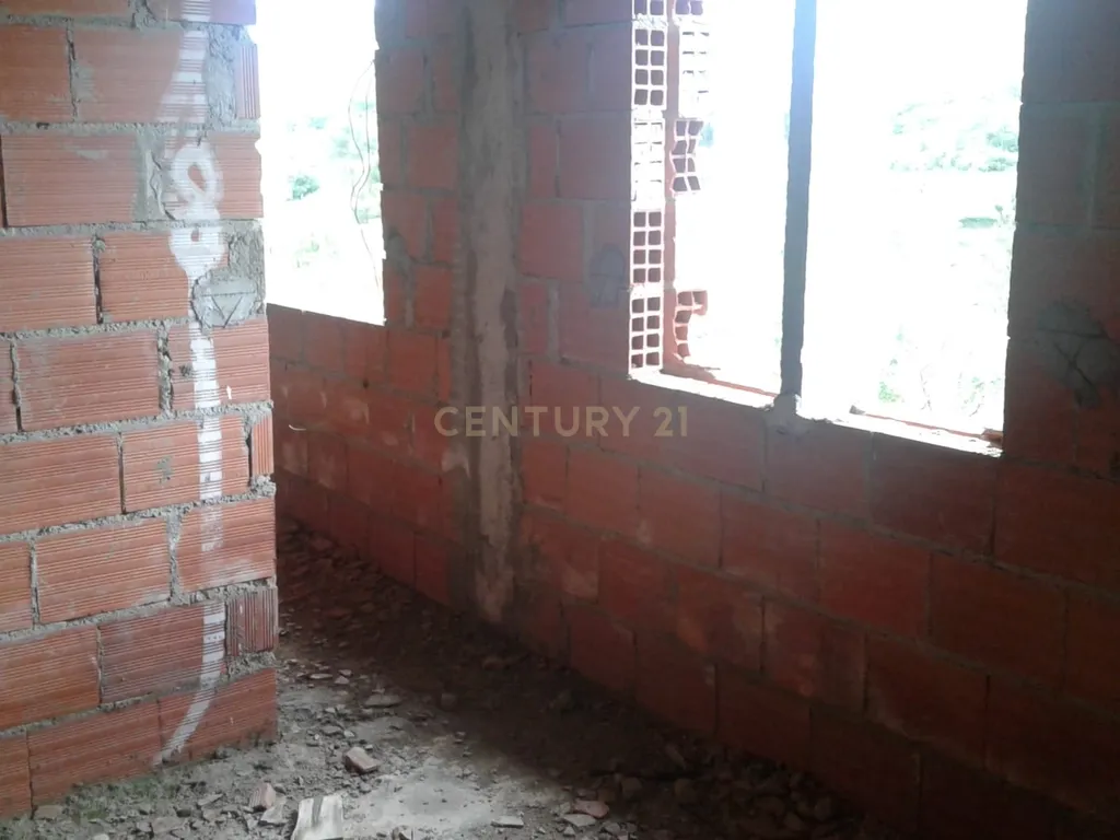 TERRENO RÚSTICO COM 1,464 HECTARES EM ALHANDRA - Image 22
