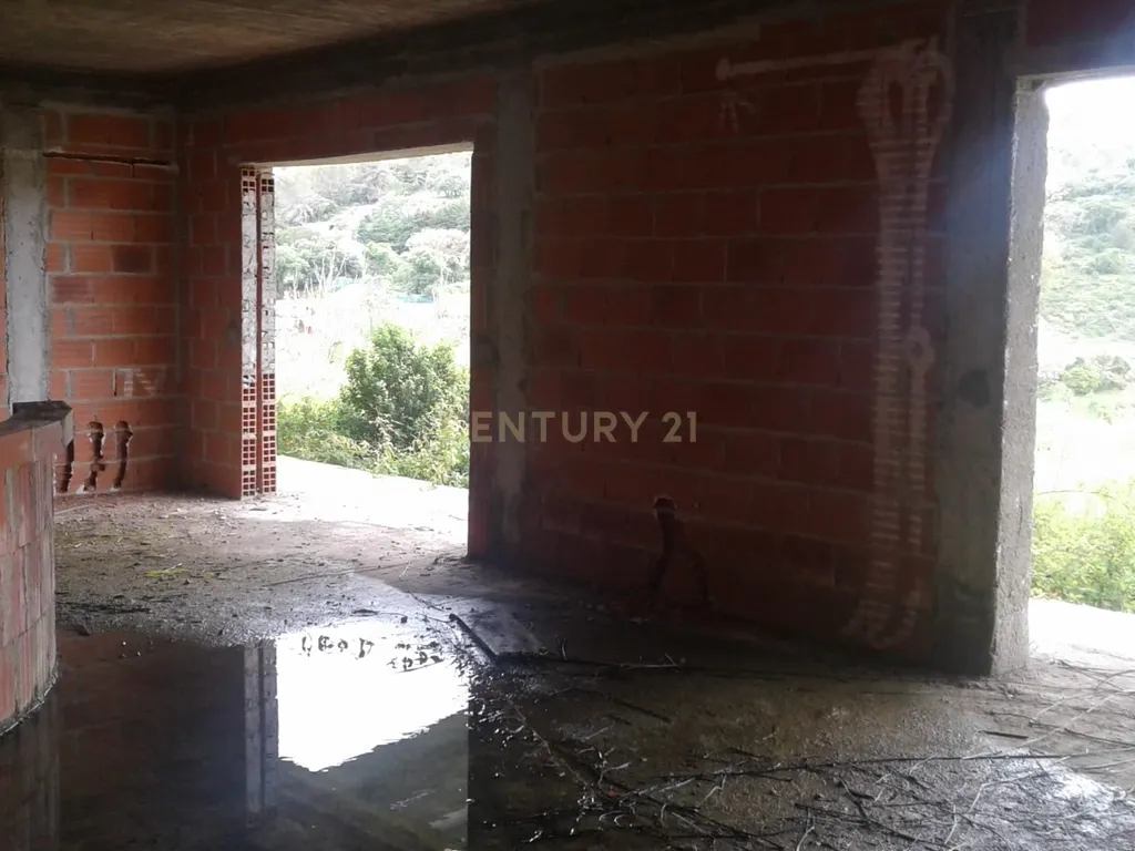 TERRENO RÚSTICO COM 1,464 HECTARES EM ALHANDRA - Image 27