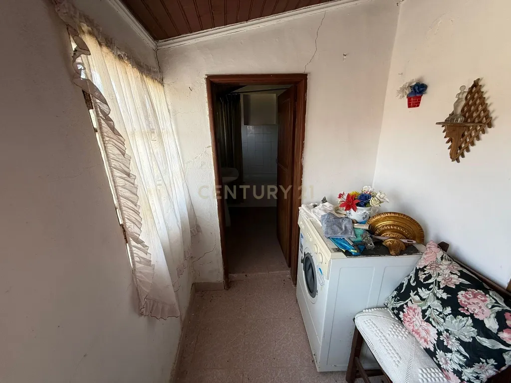 Casa T4 com Jardim e Adega em Vimioso - 53.000€ - Image 32