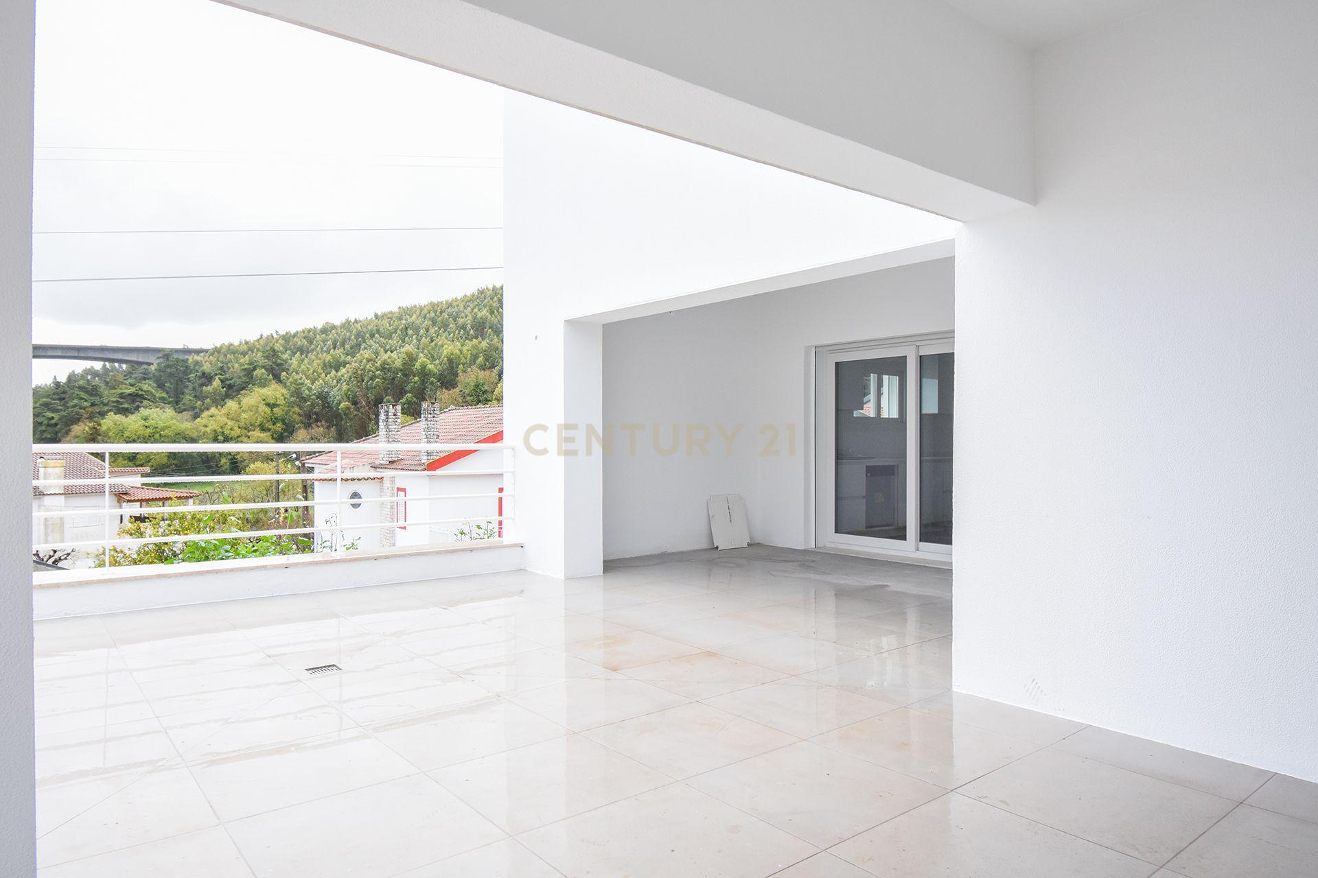 Moradia Isolada T3 - Loures - Image 10