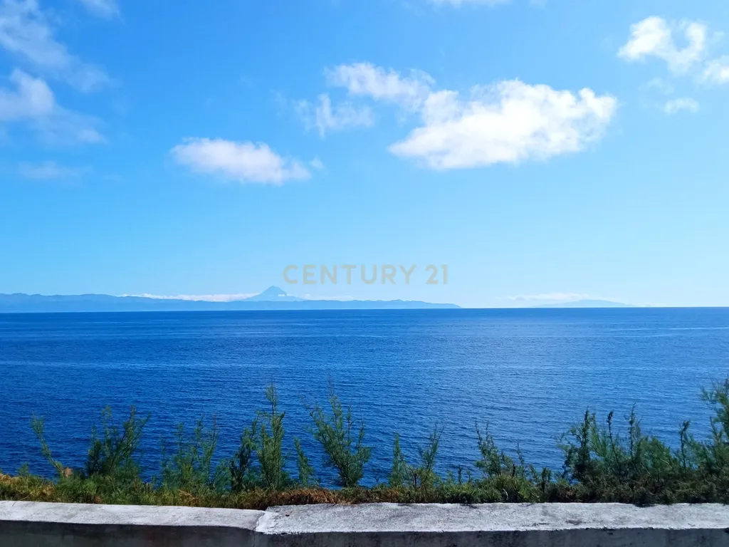 Armazém na Folga com vista sem filtros para o mar e ilhas de São Jorge, Pico e Faial - Image 23