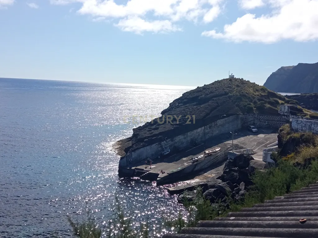 Armazém na Folga com vista sem filtros para o mar e ilhas de São Jorge, Pico e Faial - Image 18