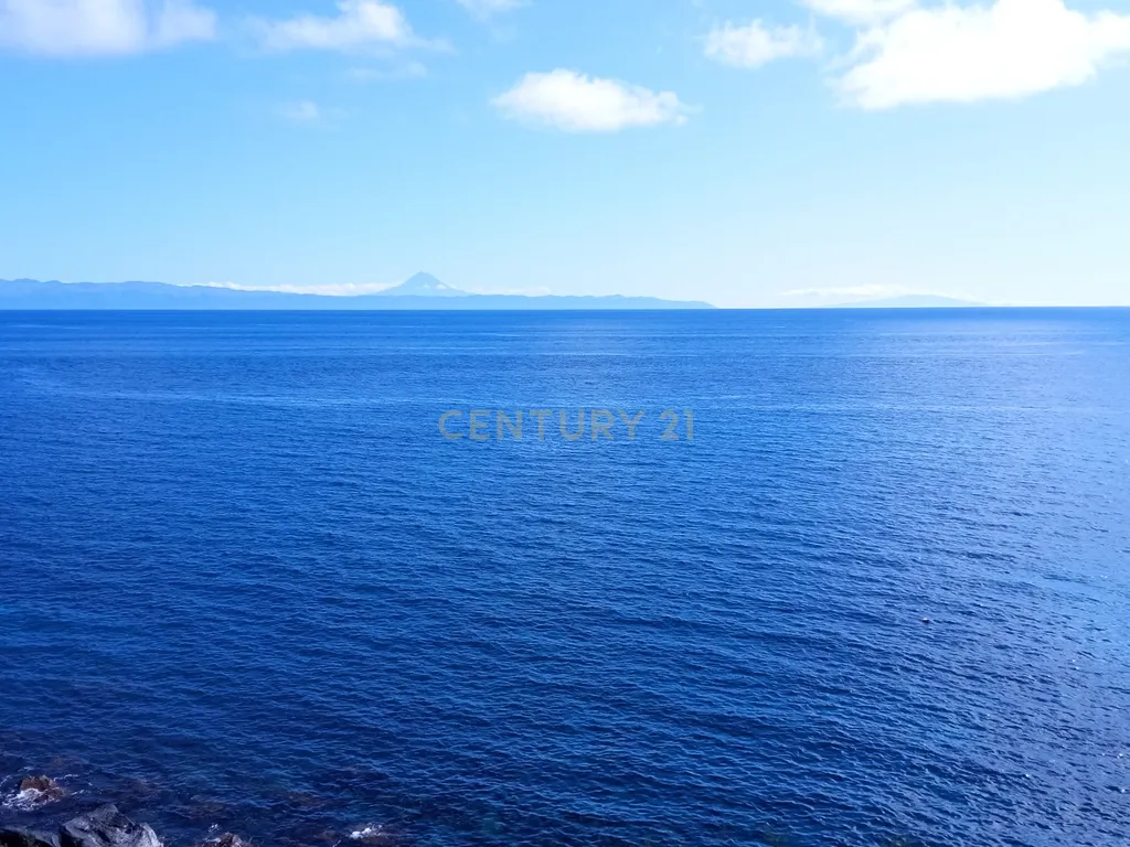 Armazém na Folga com vista sem filtros para o mar e ilhas de São Jorge, Pico e Faial - Image 19