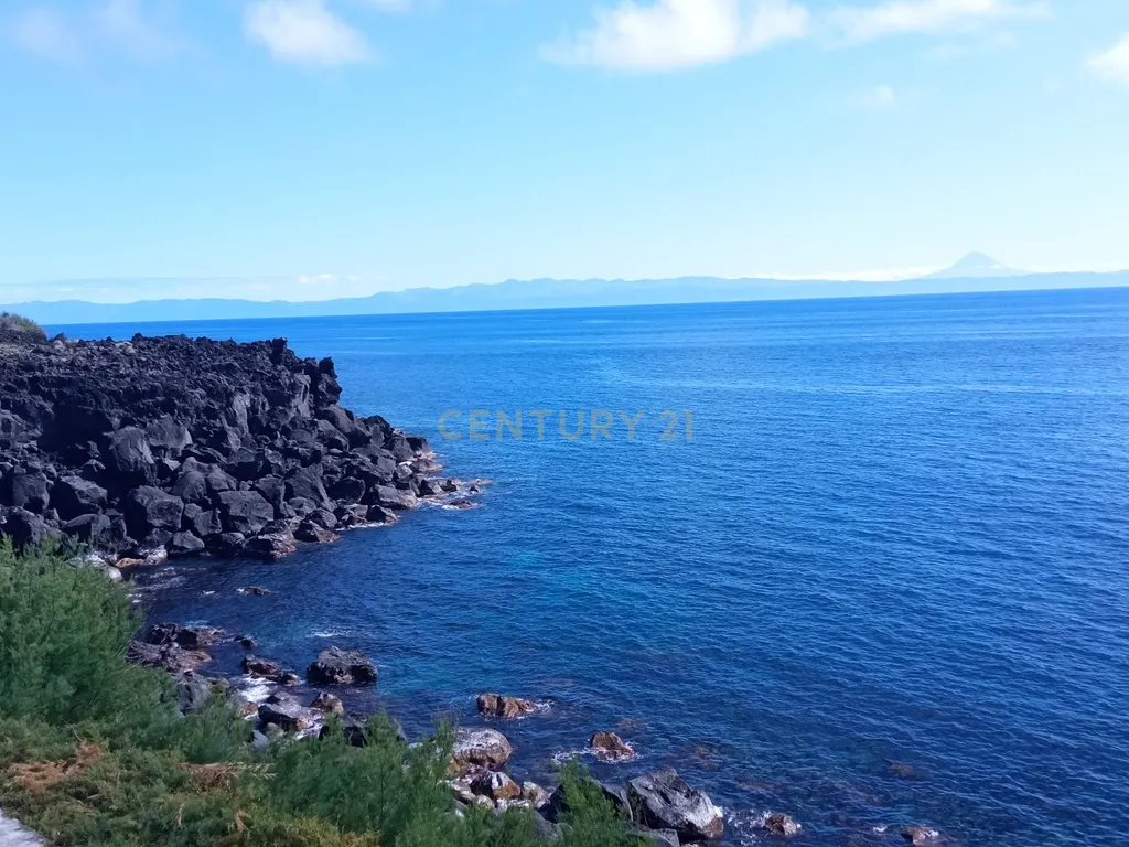Armazém na Folga com vista sem filtros para o mar e ilhas de São Jorge, Pico e Faial - Image 22