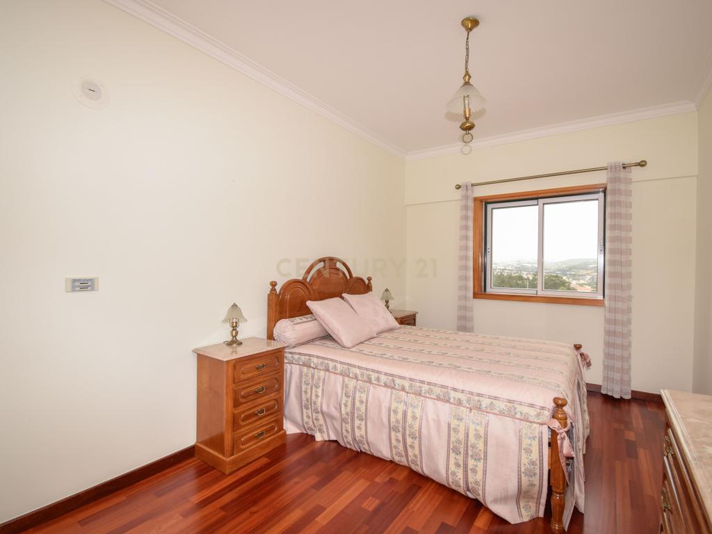 Apartamento T3 em Loures com Garagem - Image 20