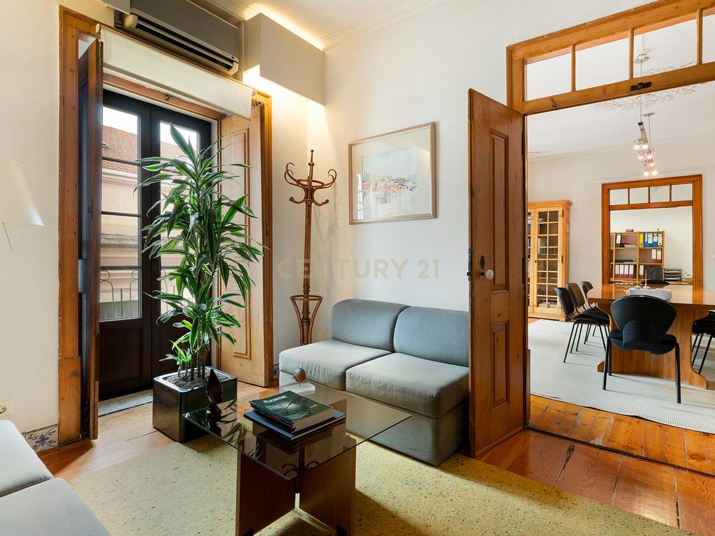 Andar em edifício pombalino, 300m2, Rua de São José (jto ao teatro Tivoli) - Image 15
