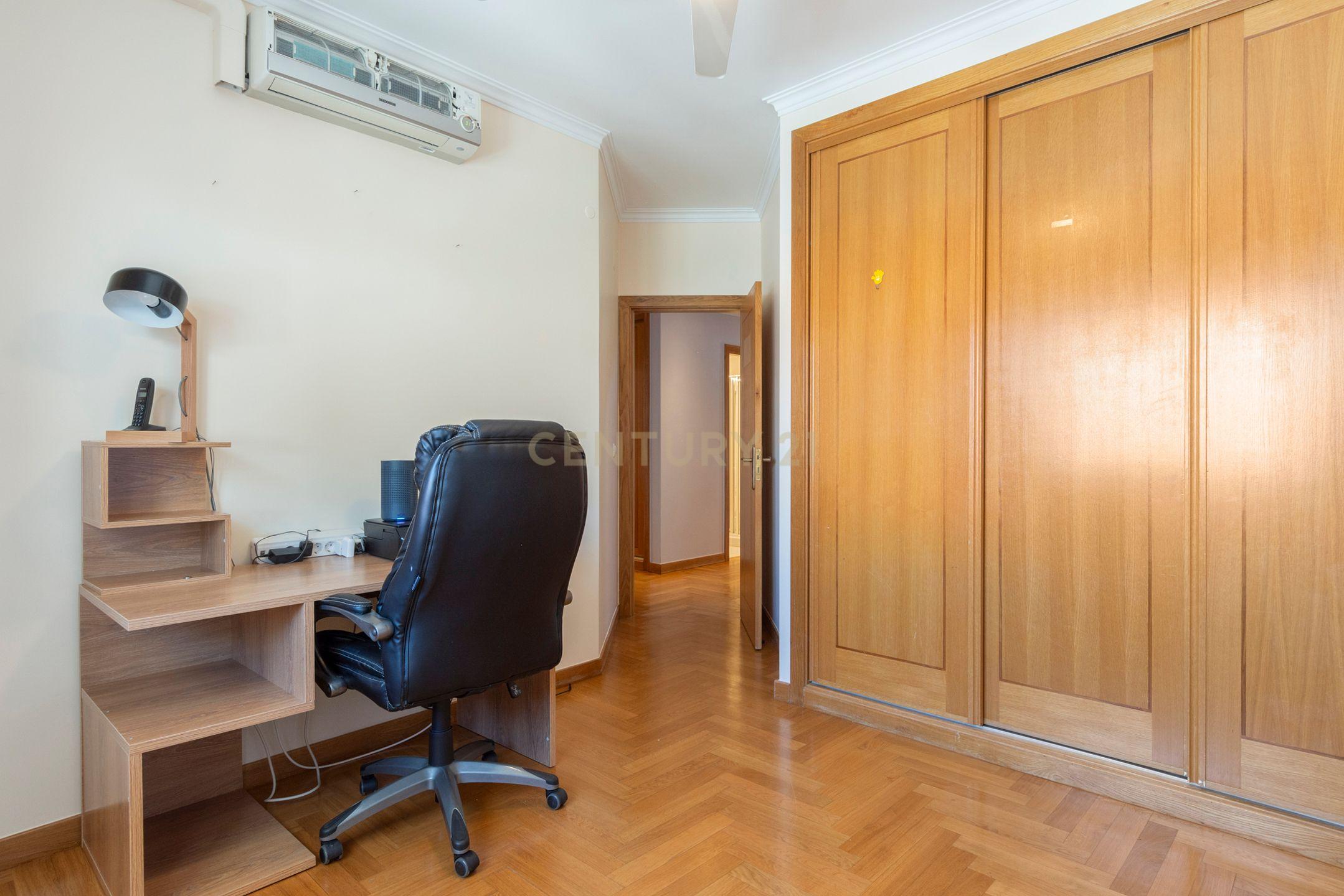 T3 Duplex - Avenida de Pádua - Image 14