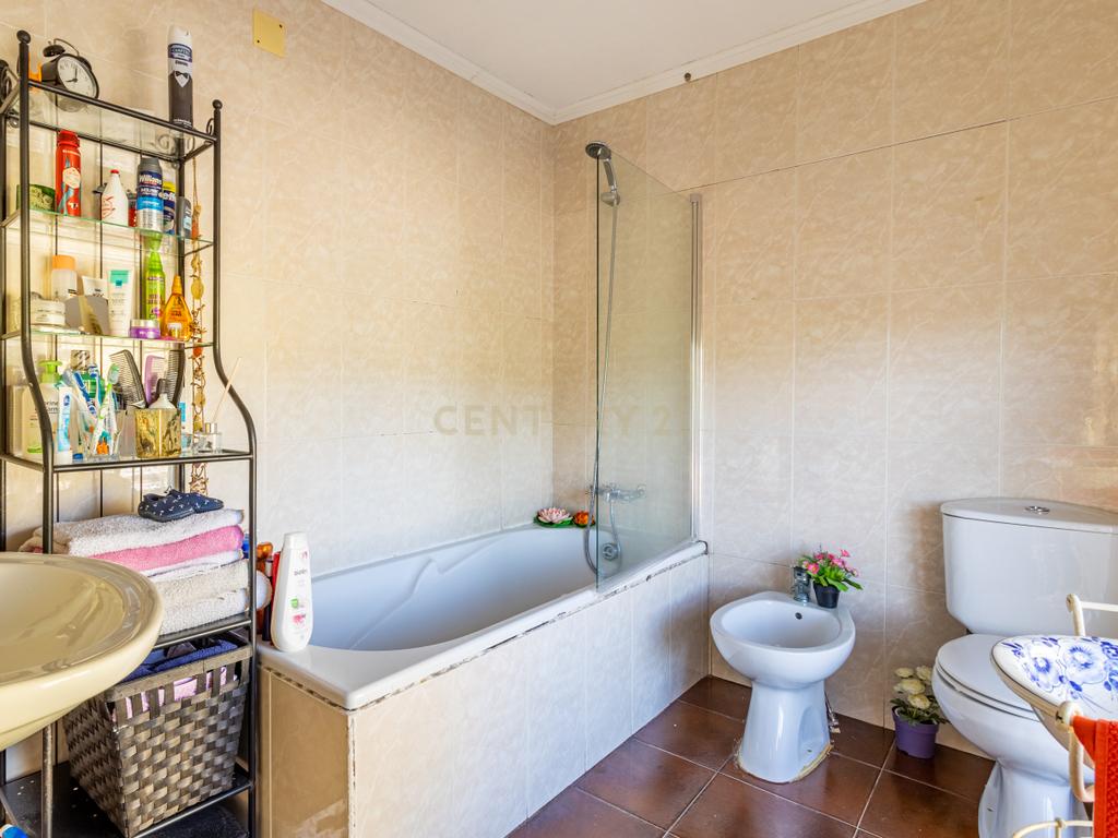 Moradia T3 com espaço comercial em Monfirre, Mafra - Image 15