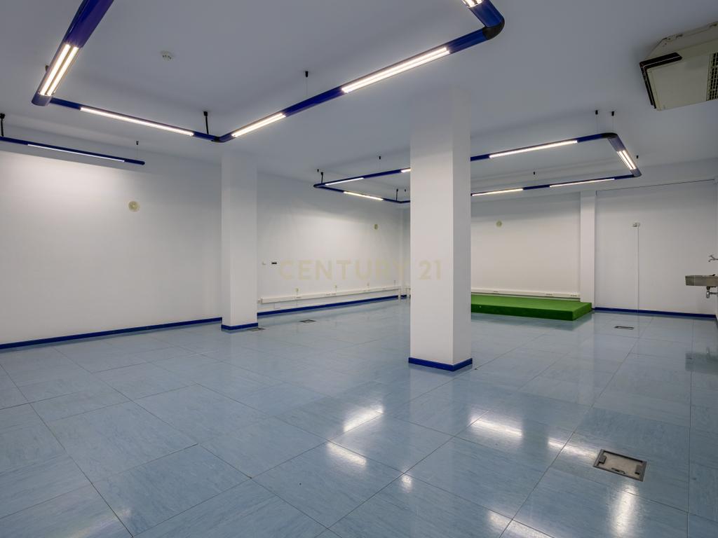 Edifício Comercial em Carnaxide - 5 Pisos - Image 9