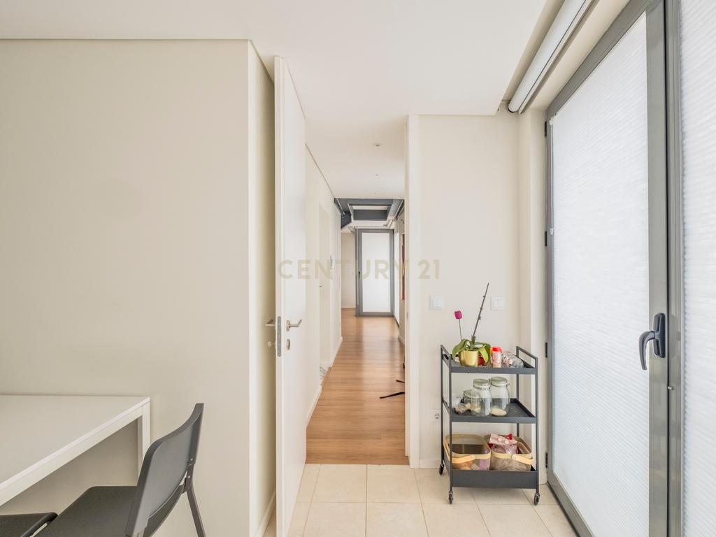 Duplex T3 Centro do Porto - Image 13