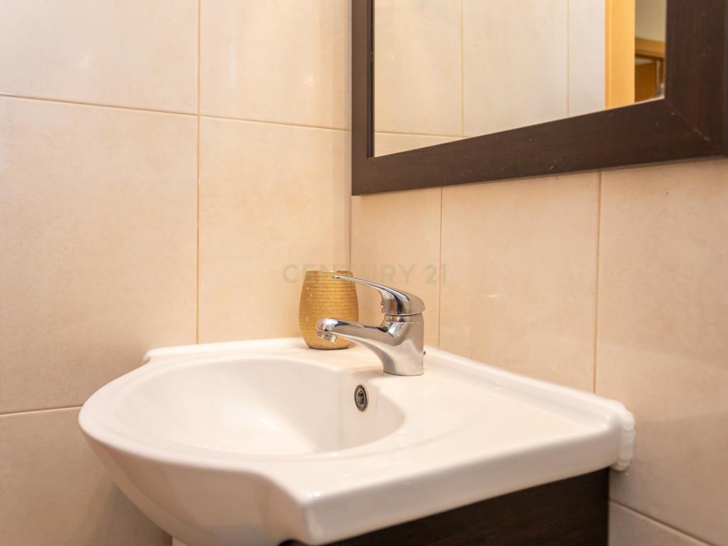 LOJA TRANSFORMADA EM AMPLO APARTAMENTO T1 REMODELADO EM PAIO PIRES - Image 16