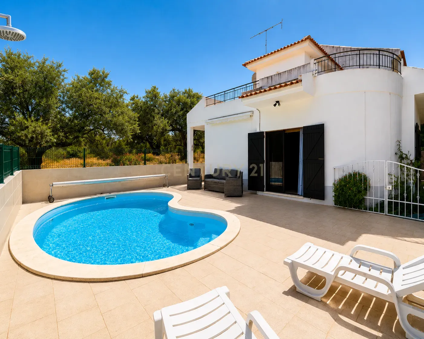 Fotografia 5 de Moradia T3 com Piscina, Amplos Terraços e Vista de Campo e Mar, a 5 Minutos de Tavira