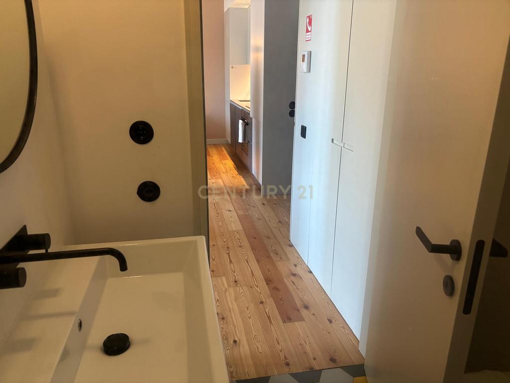 Apartamento Charmoso no Coração do Intendente com Licença para Alojamento Local - Image 8