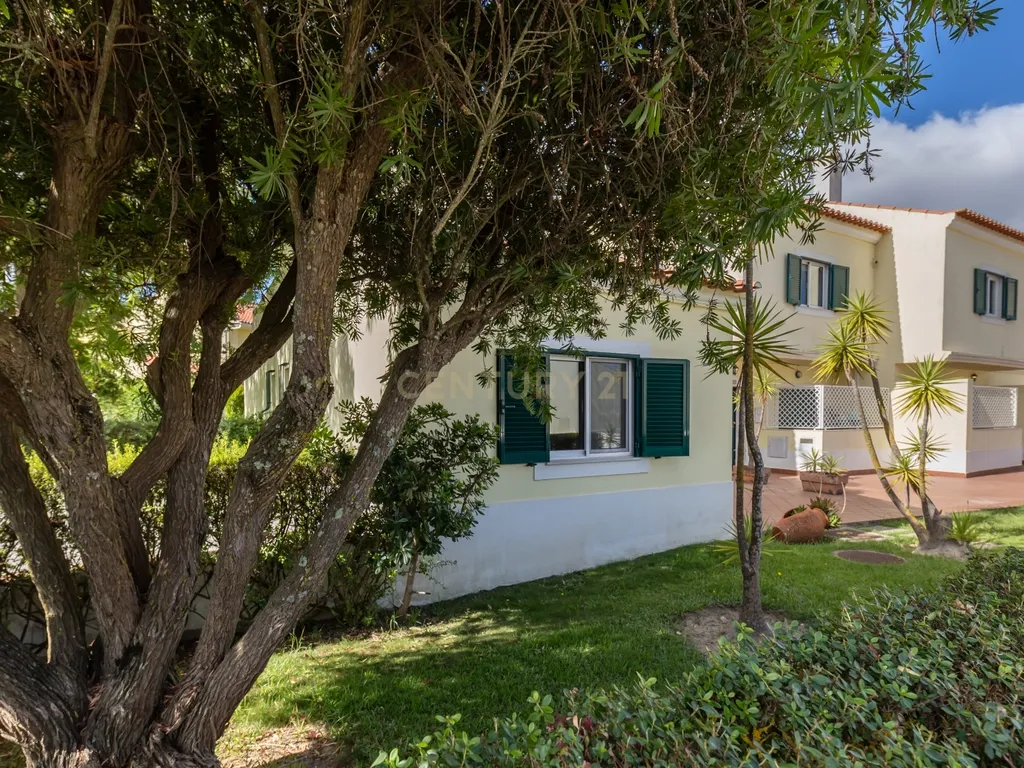 Moradia T3 no Condomínio Varandas do Golfe do Montado – Segurança, Conforto e Estilo de Vida Exclusivo - Image 4